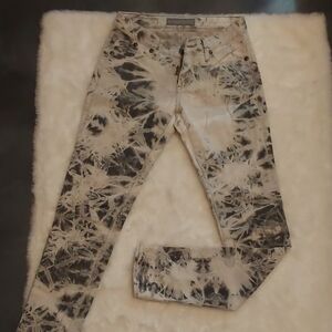 Rock & Republic Black and White Skinny Jeans with Botanical Print